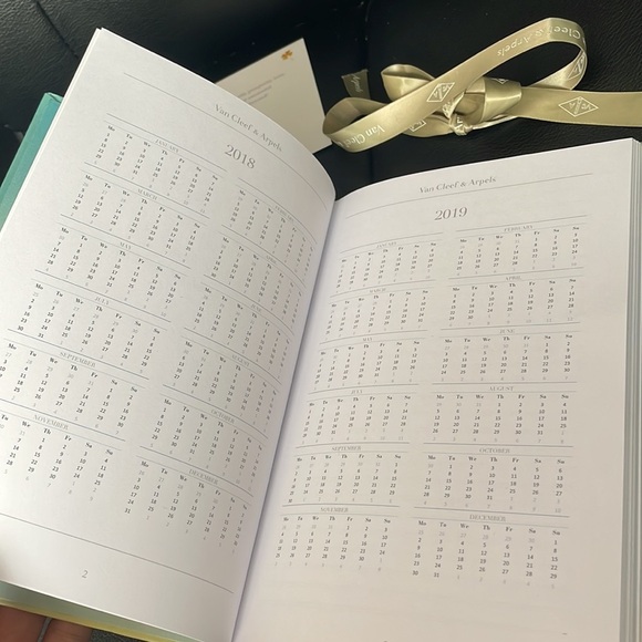 Authentic Van Cleef & Arpels Notebook📒 - Picture 12 of 15